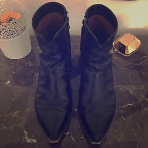 Frye Shane Short Bootie